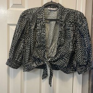 Zara tie up crop